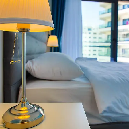 Neron Family Sea View In Caesar & Spa, Long