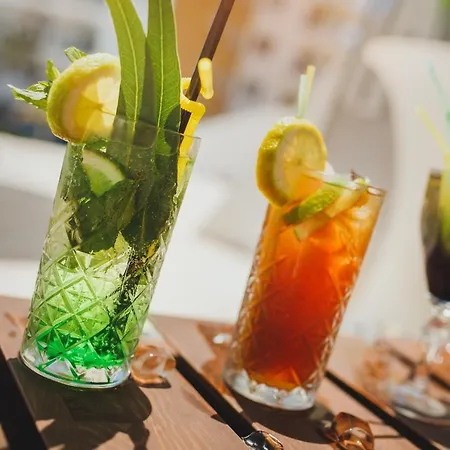 Neron Family Sea View In Caesar & Spa, Long