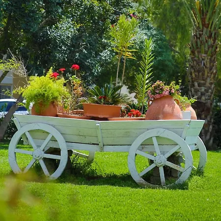 Neron Family Sea View In Caesar & Spa, Long アパート