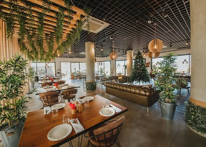 Neron Family Sea View In Caesar & Spa, Long *